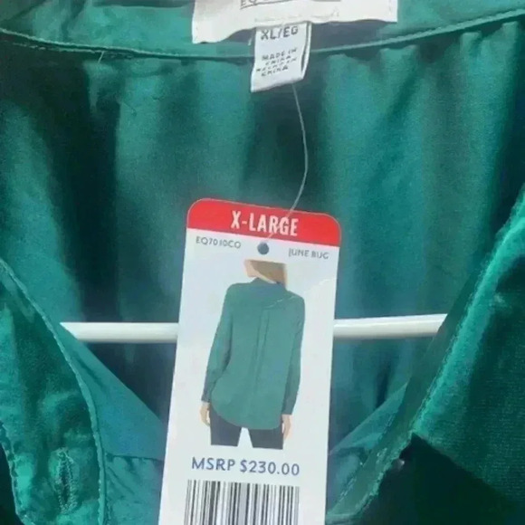 NWT Equipment Classic Signature Top, color is June Bug, Sz. XL - Picture 5 of 7